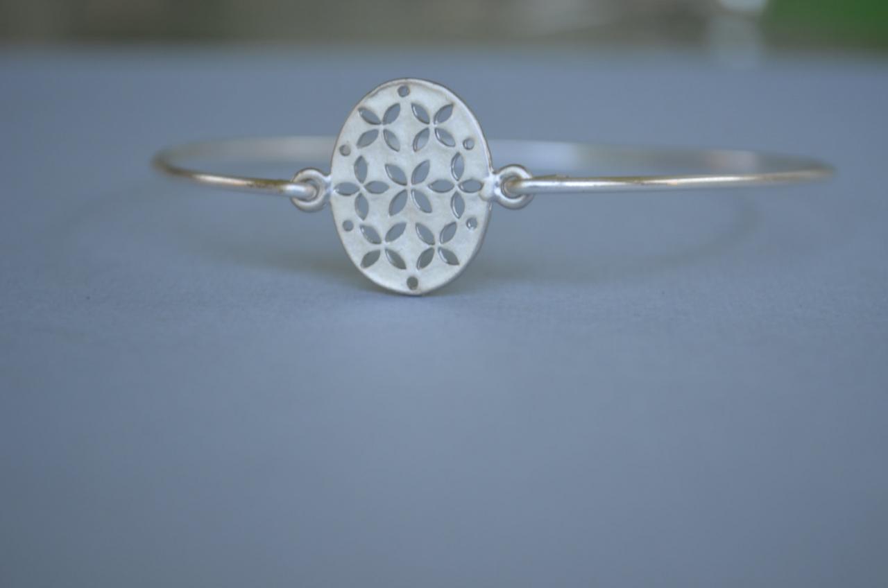 Silver Bangle- Silver Bracelet- Bangle- Filigree Bangle- Bridesmaids Gifts- Minimalist Jewelry
