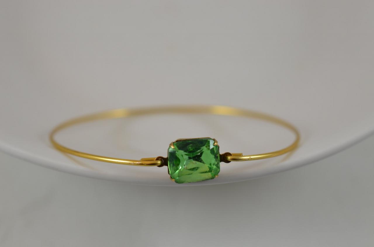 Peridot Green Vintage Glass Bangle Bracelet- Gold Bangle Bracelet- Stone Bangle- Bridesmaids Gifts- Casual Wear- Minimalist