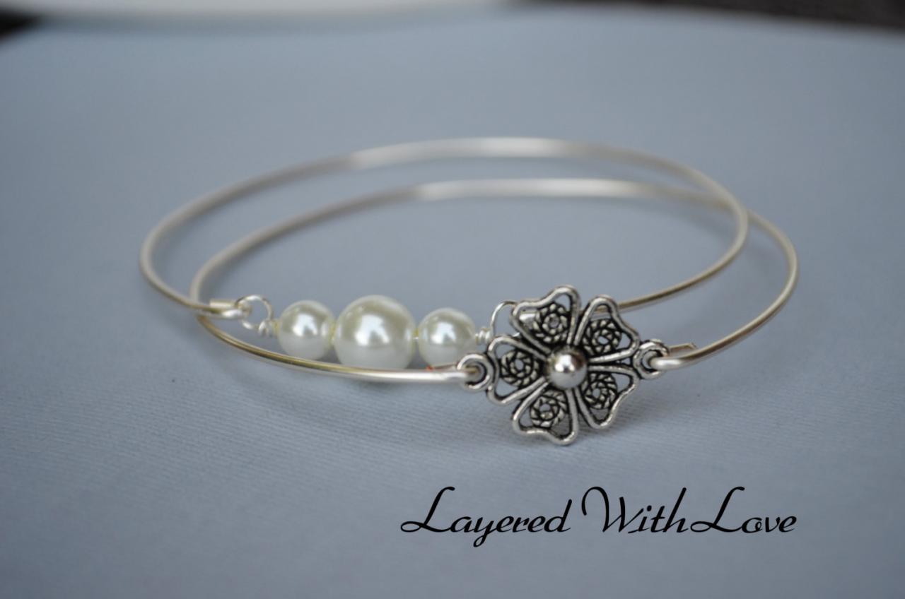 Silver Daisy And Pearl Bangle Set- Silver Bracelet- Flower Bangle- Bangle- Pearl Jewelry- Bridesmaids Gifts- Minimalist Jewelry
